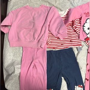 Bundle of toddler girl clothes size 24-36m and 3T in a very good condition